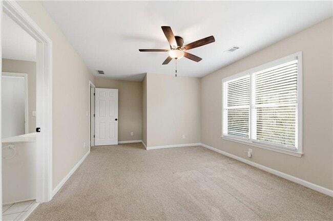 Building Photo - 2570 Wood Creek Ct NE