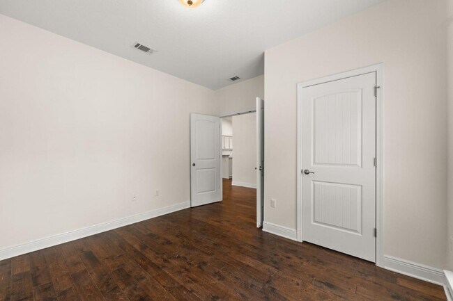 Building Photo - 238 Benton Blvd