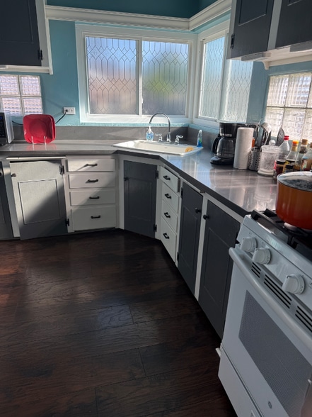 Building Photo - 445/2 E Alisal St