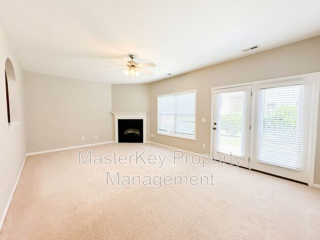 Building Photo - 711 Keystone Park Dr