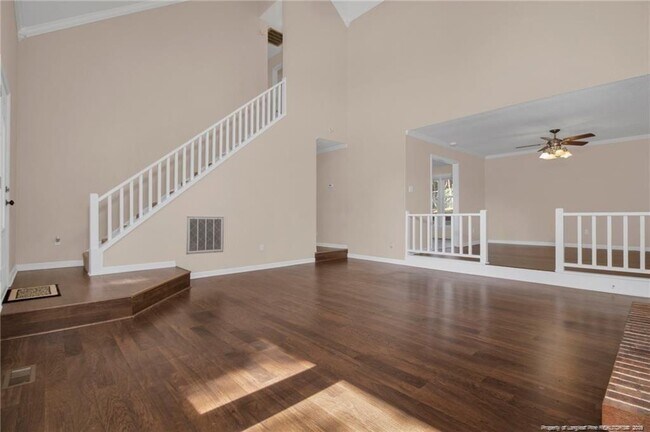 Building Photo - 353 Bahama Loop