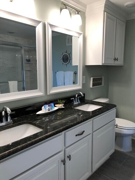 Building Photo - 14802 Whitecap Blvd