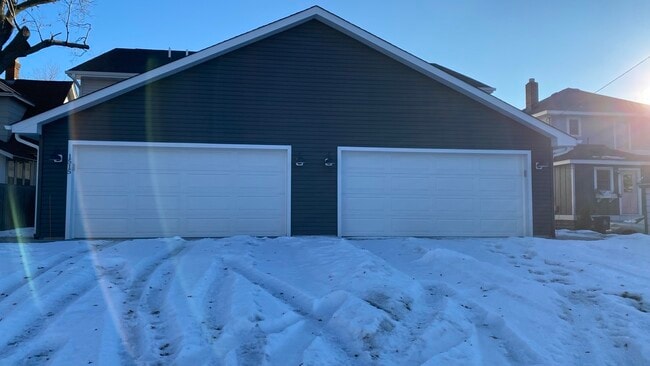 Building Photo - 1515 Carroll Ave