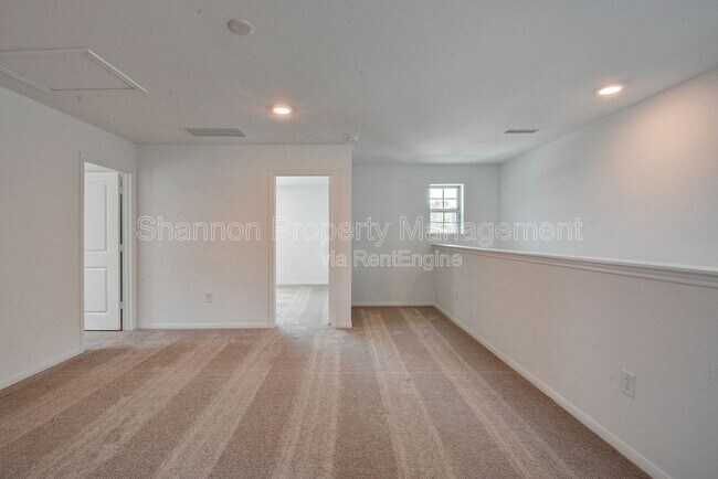 Building Photo - 16642 Teak Mantle Rd