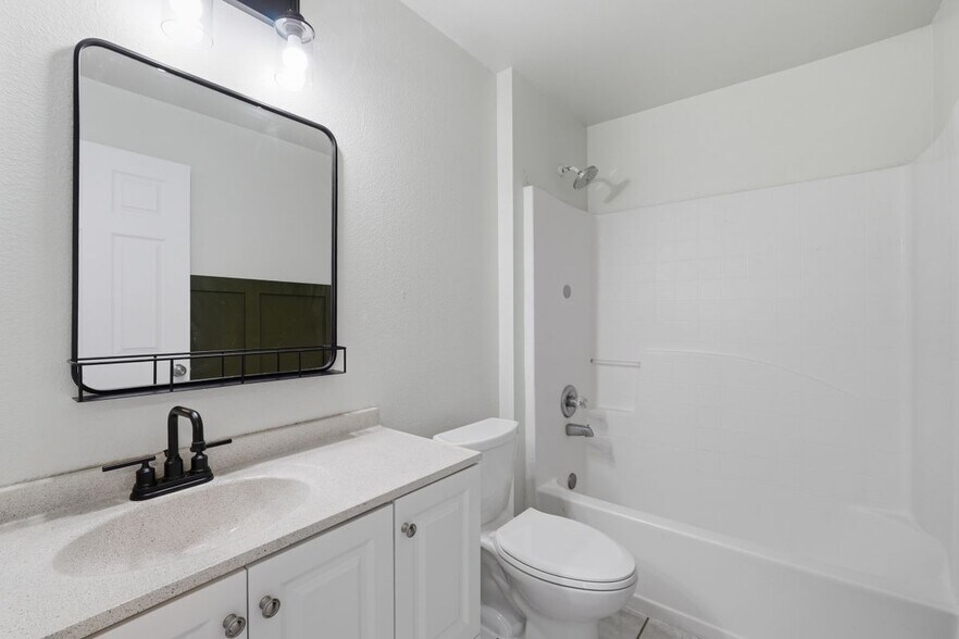 Building Photo - 4140 Stonefield Dr