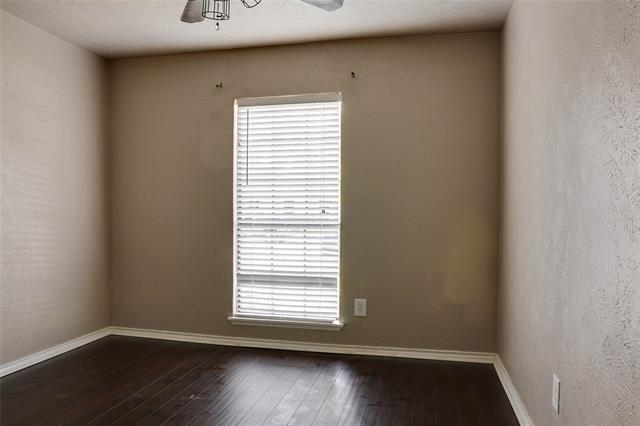 Building Photo - 728 Wandering Way Dr