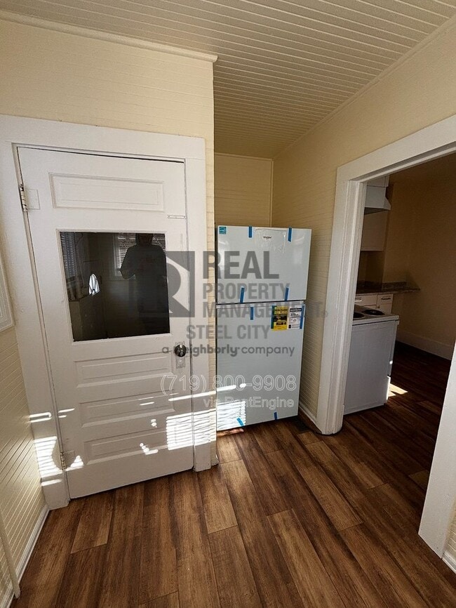 Building Photo - 1205 Carteret Ave