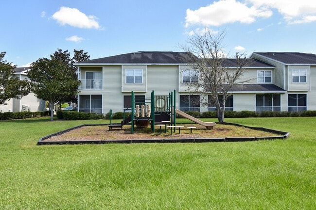 Building Photo - 4814 NW 44th Ave