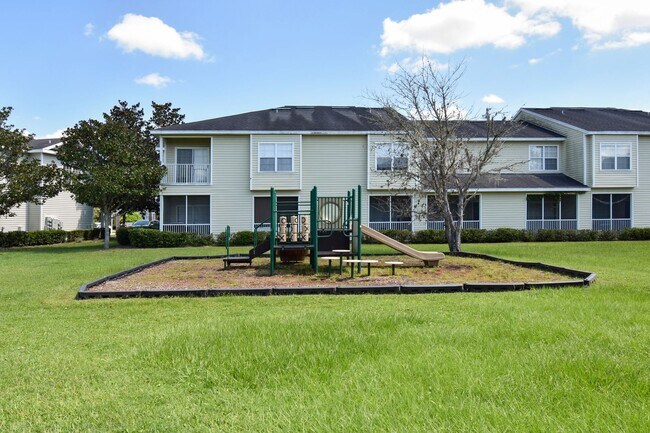 Building Photo - Spacious 2BR/2.5BA Condo in Gated Community w/ Resort-Style Amenities!