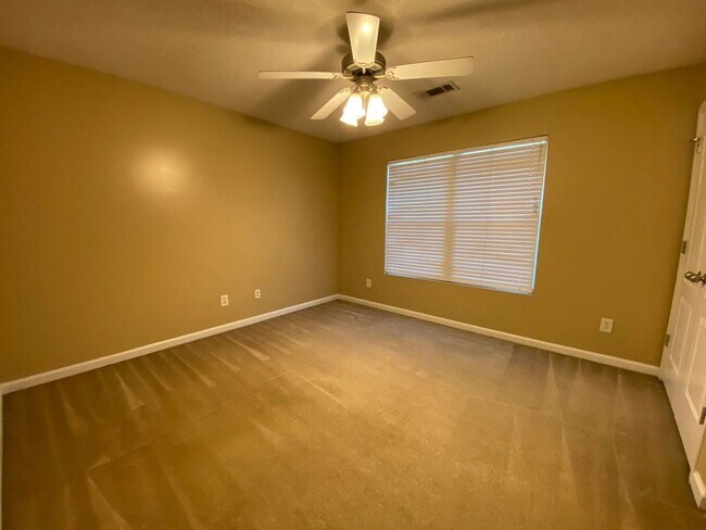 Building Photo - BRIDGEWATER HOME! PRE-LEASING FOR AUGUST 2026!