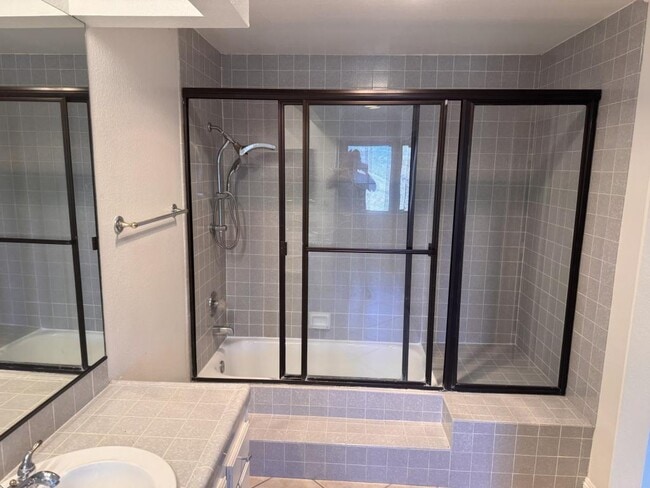 Building Photo - 4629 Villas Ct