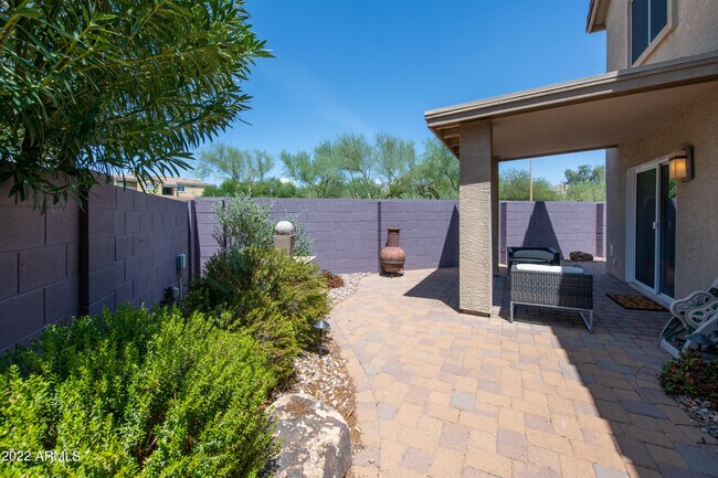 Building Photo - 15550 N Frank Lloyd Wright Blvd
