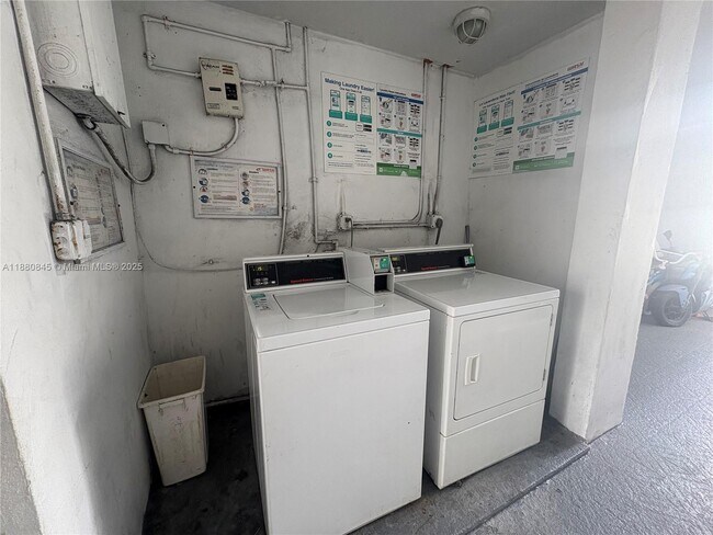 Building Photo - 8045 NE 1st Ave