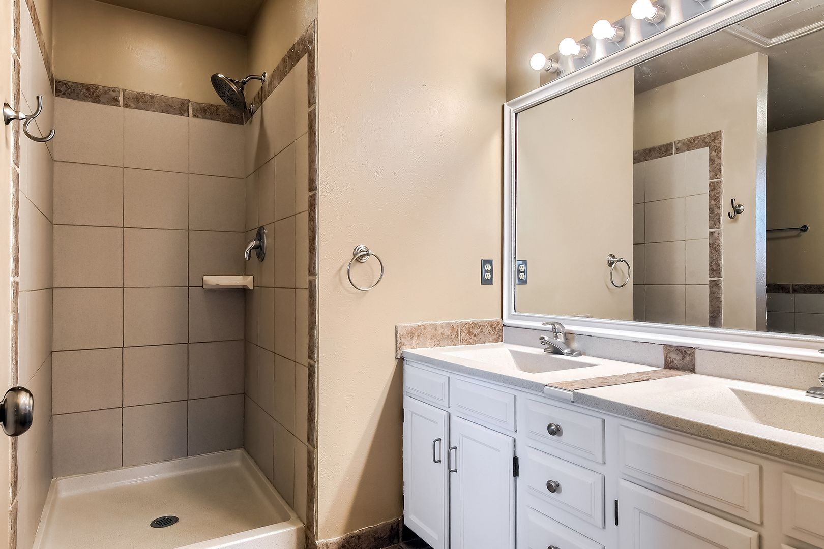 Building Photo - 3810 S Atchison Way