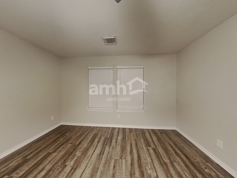 Building Photo - 6714 Hidden Colony Ln