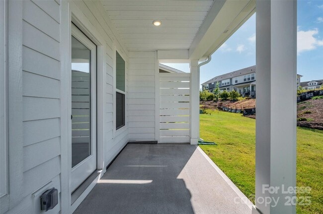 Building Photo - 153 Halite Ln
