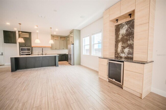 Building Photo - 6509 Rover Wy