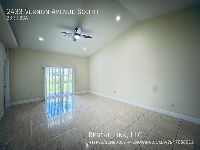 Building Photo - 2433 Vernon Ave S