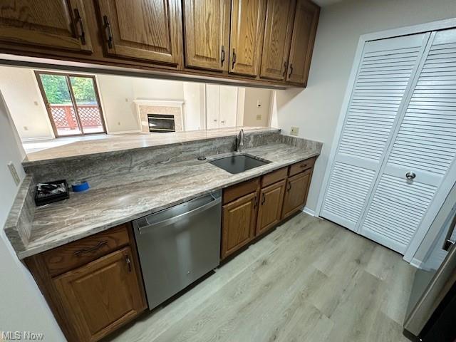 Building Photo - 8663 Scenicview Dr