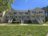 Building Photo - 117 Kingsbury Dr