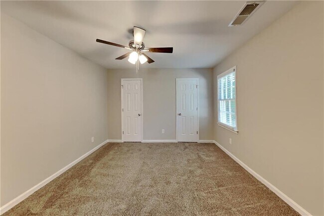 Building Photo - 2458 Zachary Woods Dr NW