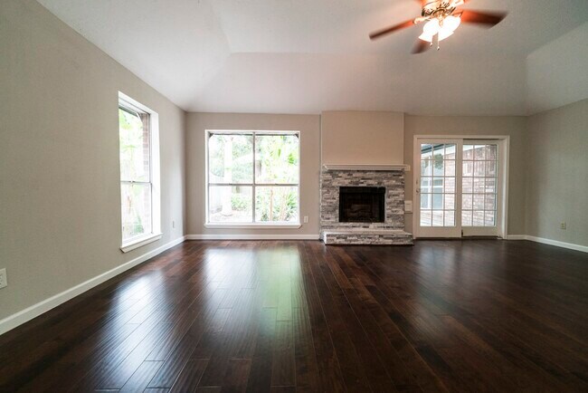 Building Photo - 2314 Pebbledowne Cir