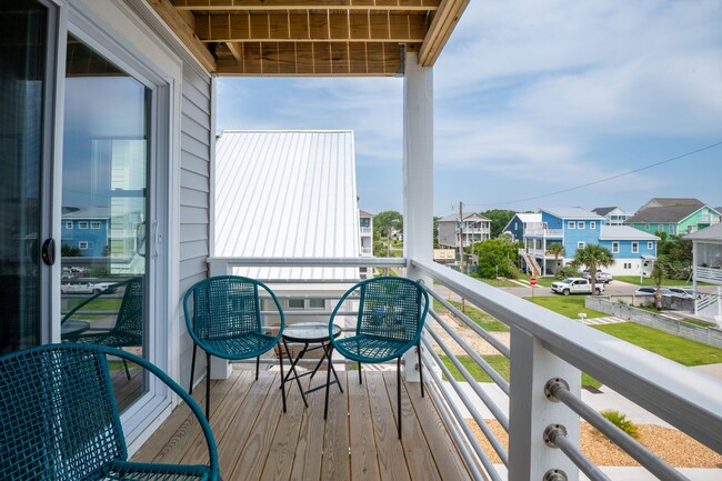 Building Photo - PLAN AND SECURE YOUR WINTER GETAWAY NOW, W...