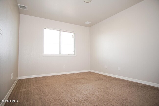 Building Photo - 14373 Coyote Trail Dr