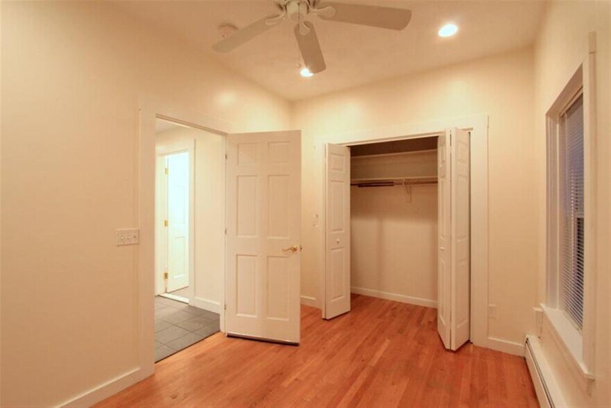 Building Photo - 302 Highland Ave