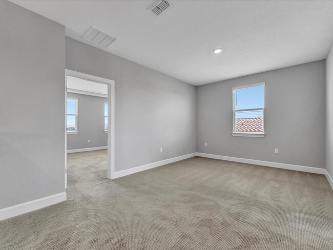 Building Photo - Savanna, Lakewood Ranch 4 bed/2.5 bath Unfurnished Home