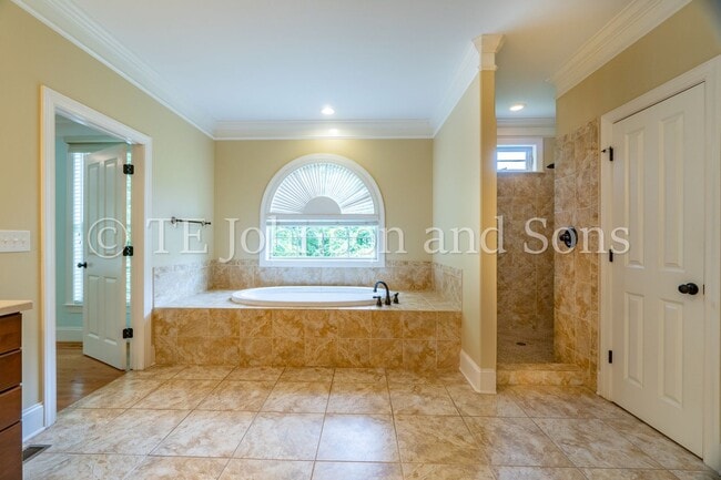 Building Photo - Luxury Living Coming Soon