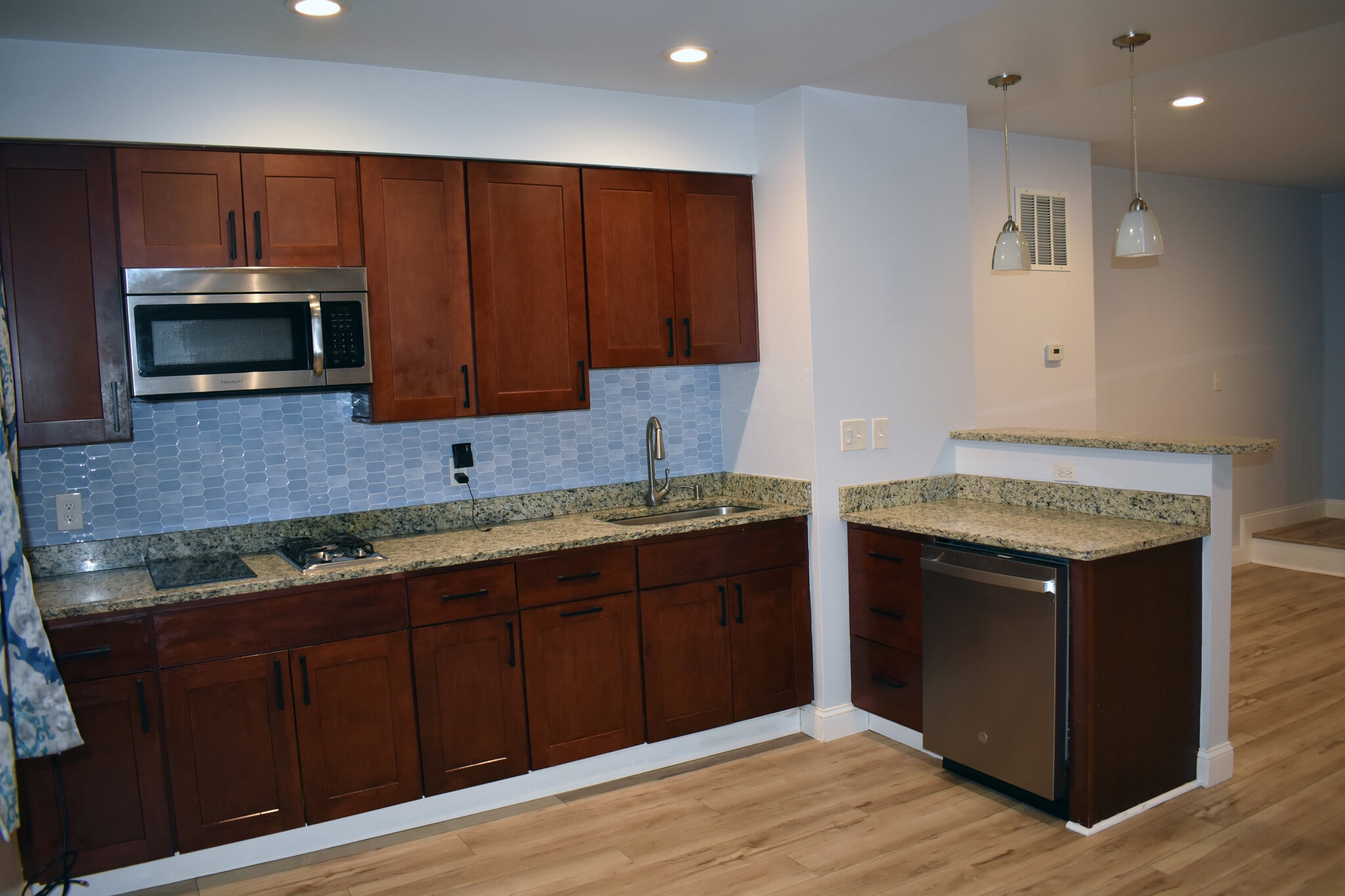 Kitchen - 2254 Sidney Ave