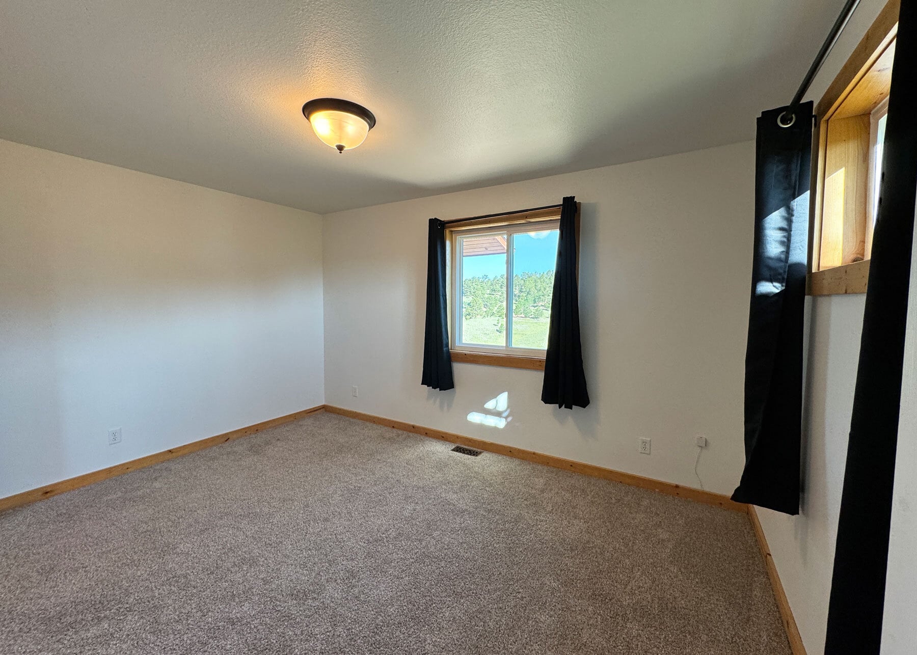 Building Photo - 61 Muskrat Lake Vw