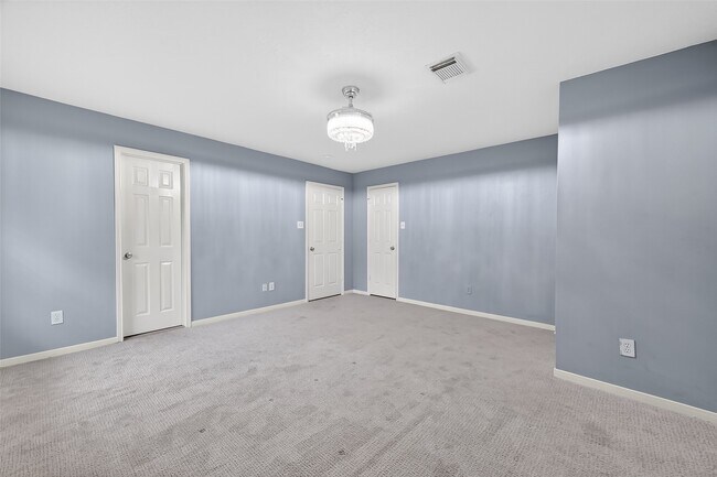 Building Photo - 21519 San Marino Dr