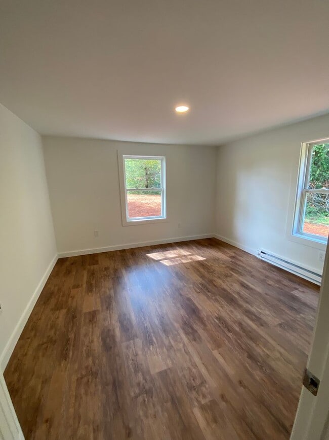 Building Photo - Newly remodeled home is located in Lancaster, SC 29720.