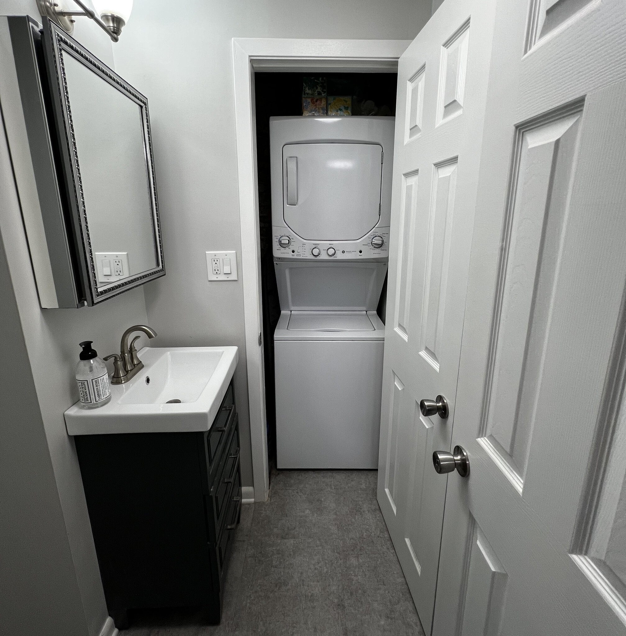 Bath and Laundry - 2328 N Southport Ave