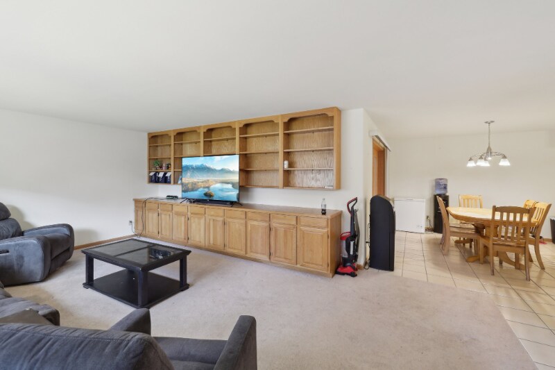 Building Photo - 1214 N High Point Rd