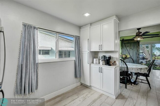 Building Photo - 1070 NW 85th Terrace