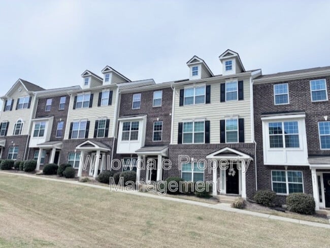 Building Photo - 6025 Kentworth Dr