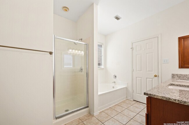 Building Photo - 207 Verde Ridge