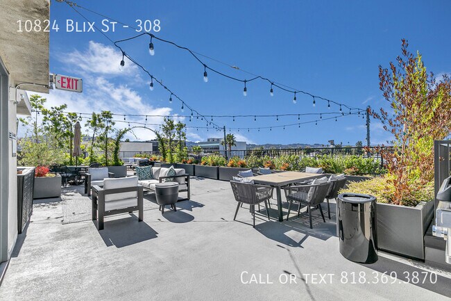 Building Photo - 10824 Blix St