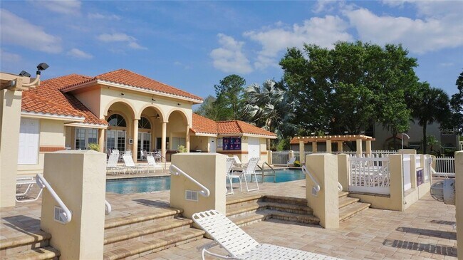 Building Photo - 715 Magnolia Pl