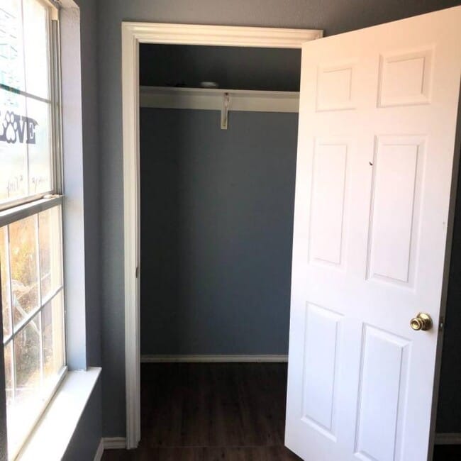 Building Photo - 313 San Salvador Ave