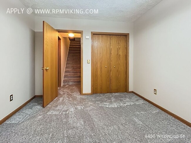 Building Photo - 3br 3.5ba 2cg ~ Security Deposit Free Alte...