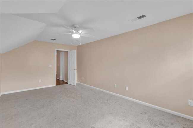 Building Photo - 915 Chipley Ct NE