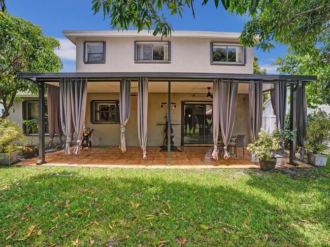 Building Photo - 9610 Dunhill Dr