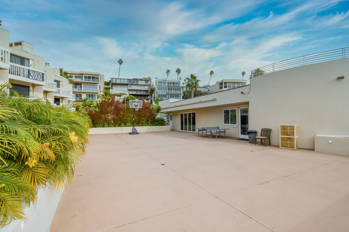 Common Area - Basketball and Ping Pong - 7301 Vista del Mar