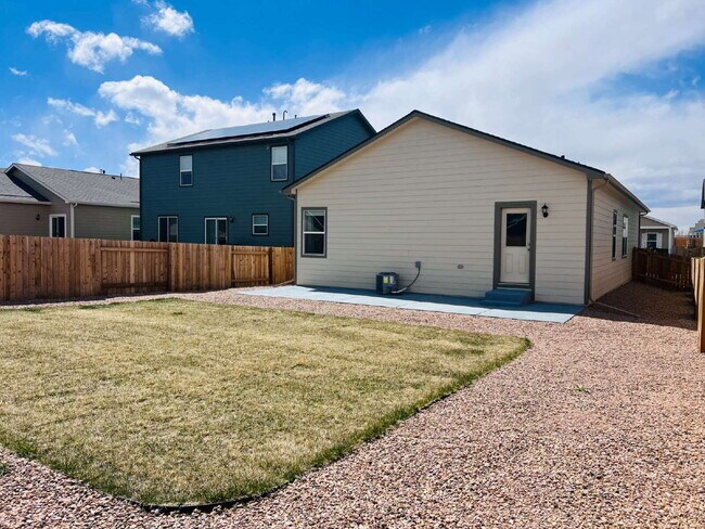 Building Photo - Charming Ranch Home in Bennett Crossing! Features 3 Beds/2 Baths and Large Fenced Backyard.
