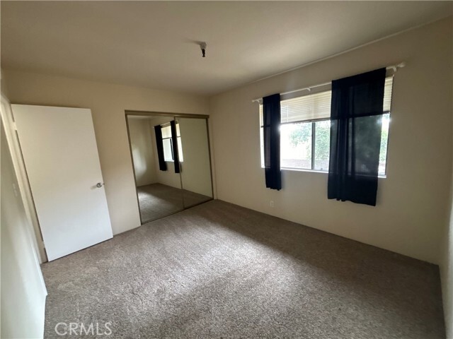 Building Photo - 5497 Twin Lakes Dr