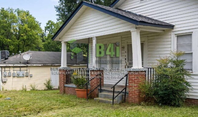Building Photo - 560 Radcliff Ave
